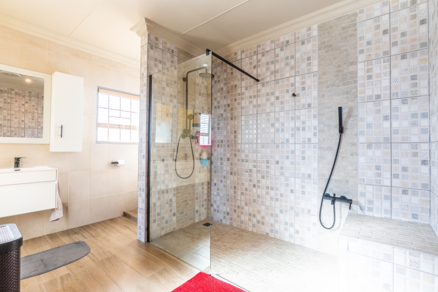 4 Bedroom Property for Sale in Dana Bay Western Cape